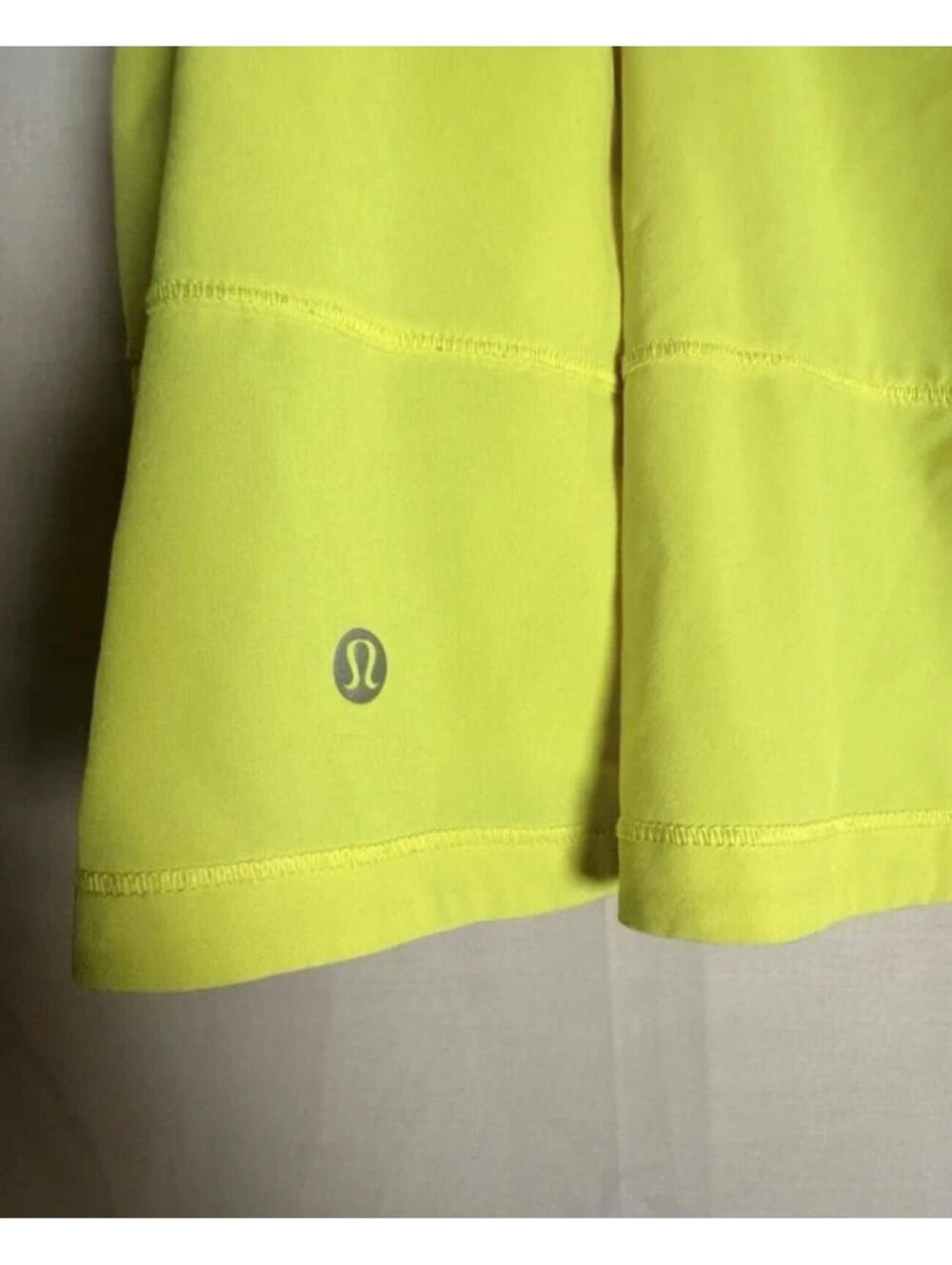 Lululemon Women's Pace Rival Mid-Rise Skirt in Highlighter Yellow, Size 16